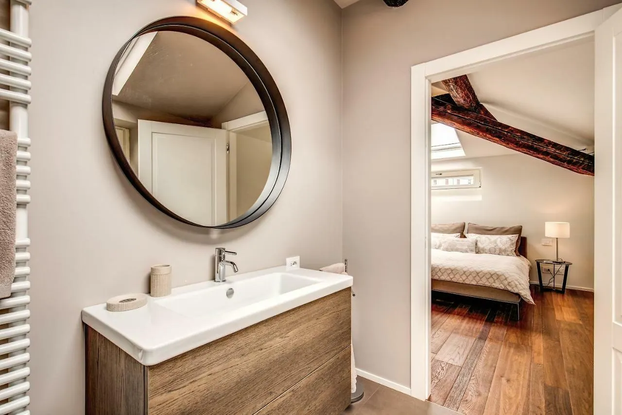 Luxurious Apartment In מילאנו