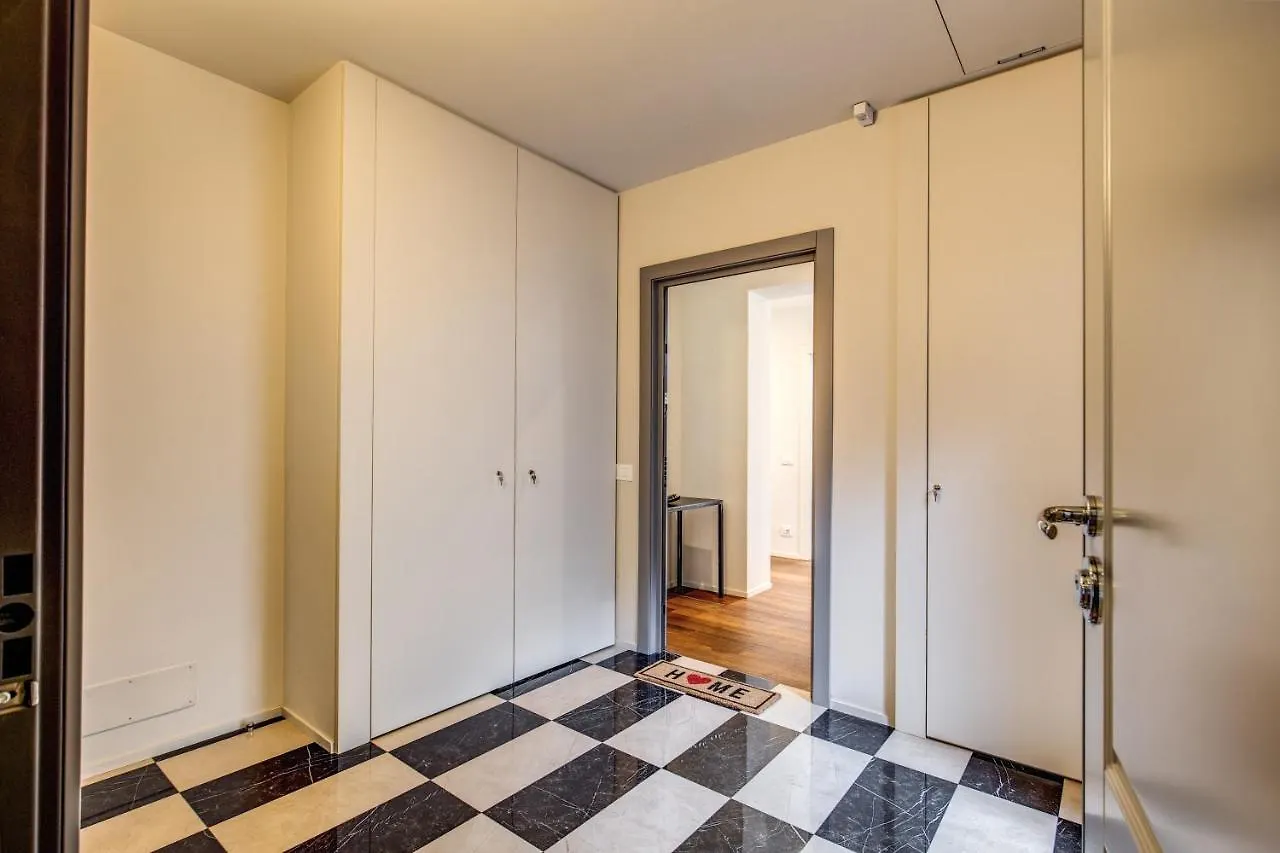 Luxurious Apartment In מילאנו